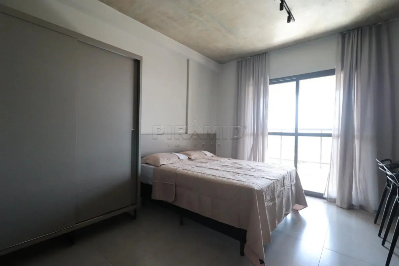 Alugar Apartamento / Padr&atilde;o em Ribeir&atilde;o Preto R$ 2.100,00 - Foto 2