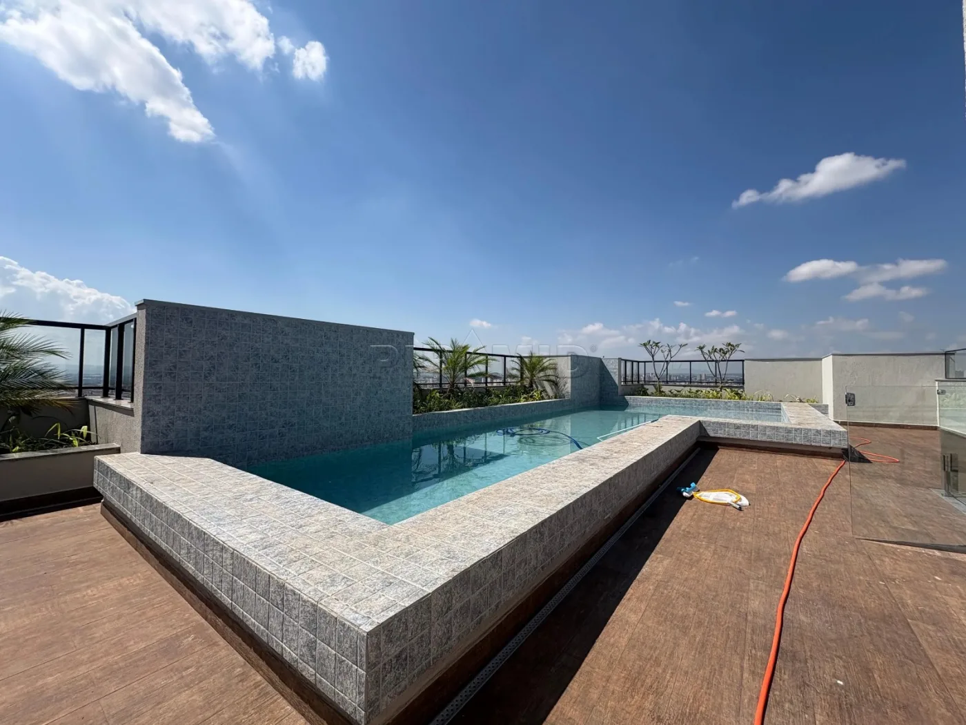 Alugar Apartamento / Padr&atilde;o em Ribeir&atilde;o Preto R$ 2.100,00 - Foto 16