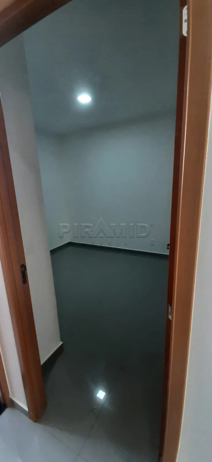 Comprar Apartamento / Padr&atilde;o em Ribeir&atilde;o Preto R$ 220.000,00 - Foto 13