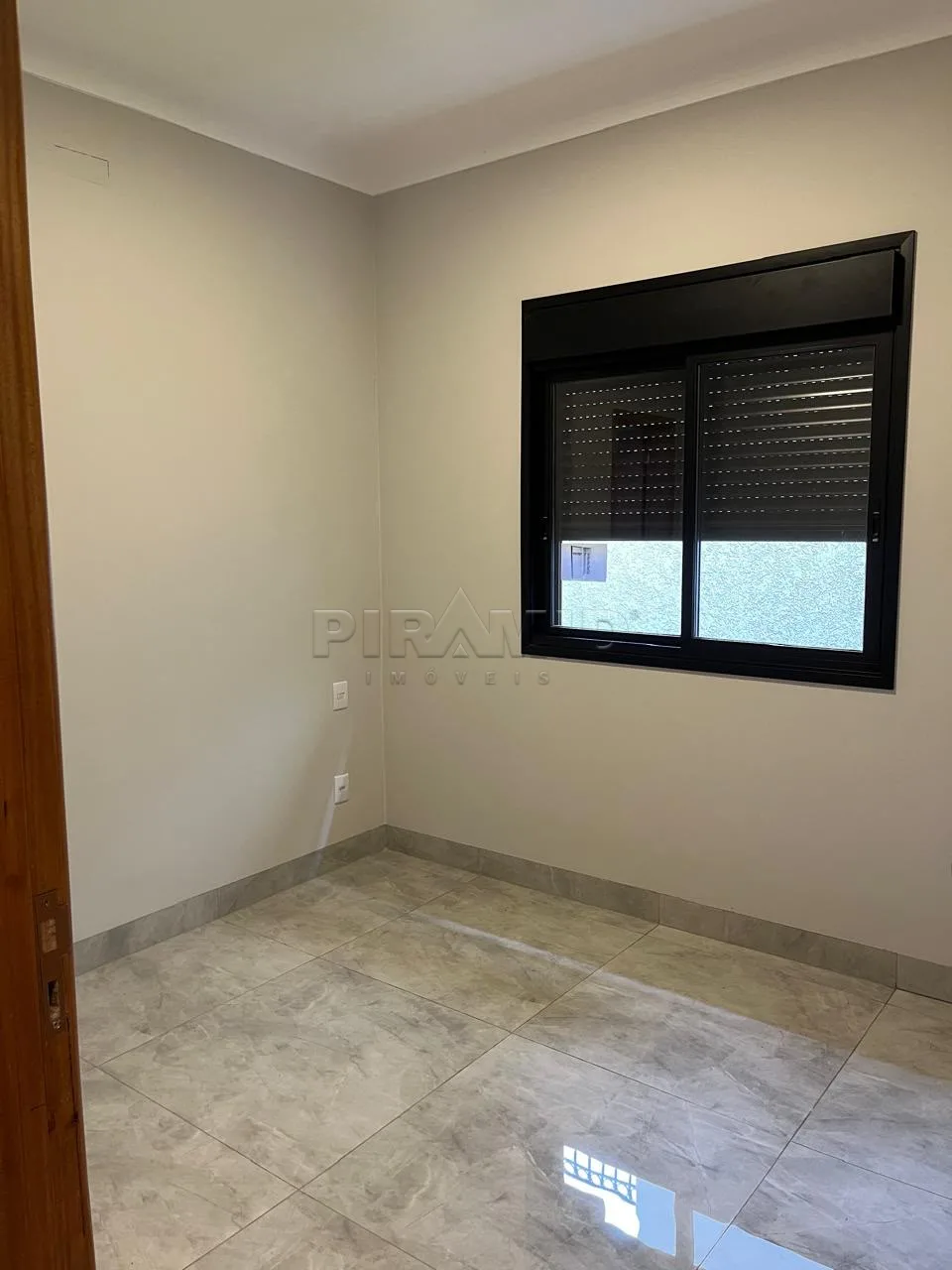 Comprar Casa / Condom&iacute;nio em Ribeir&atilde;o Preto R$ 1.060.000,00 - Foto 4