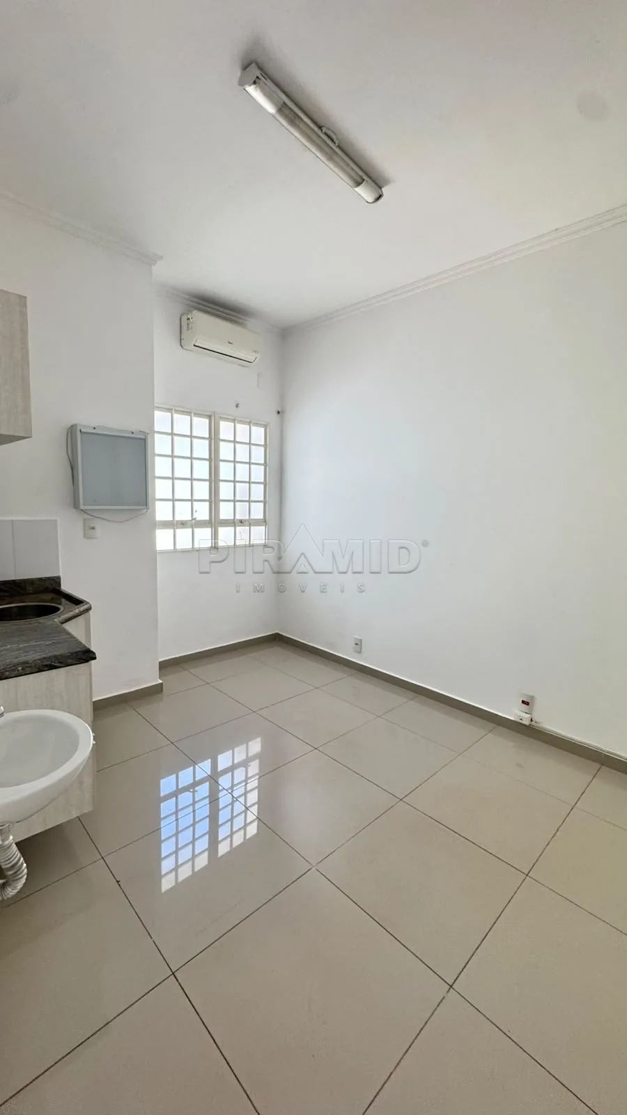 Alugar Comercial / Casa em Ribeir&atilde;o Preto R$ 5.000,00 - Foto 11