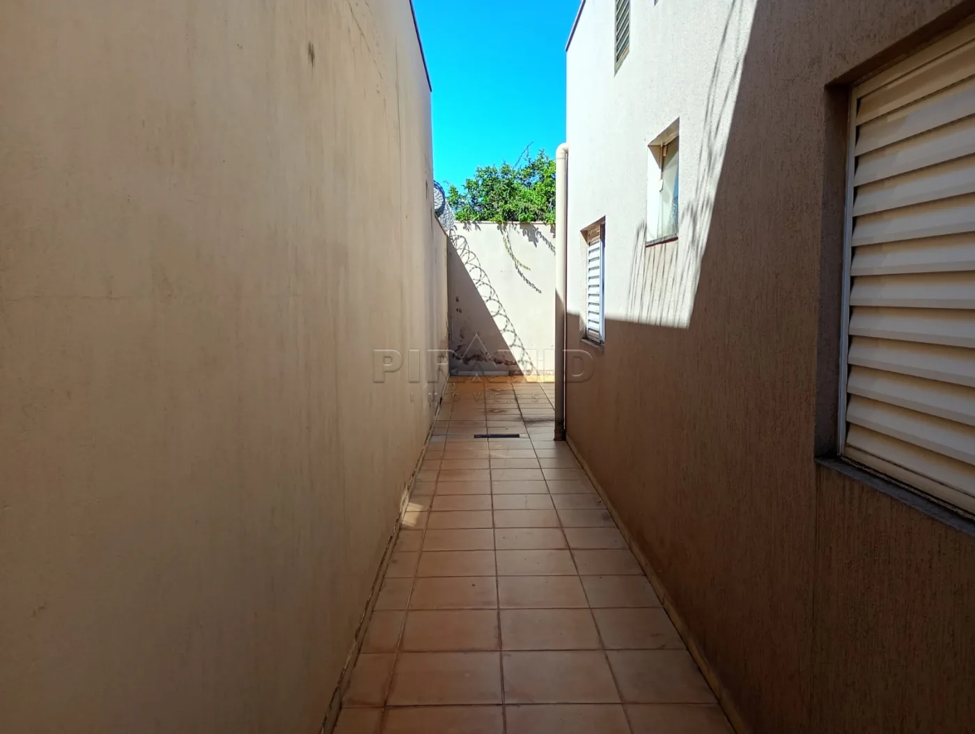 Comprar Casa / Padr&atilde;o em Ribeir&atilde;o Preto R$ 350.000,00 - Foto 6