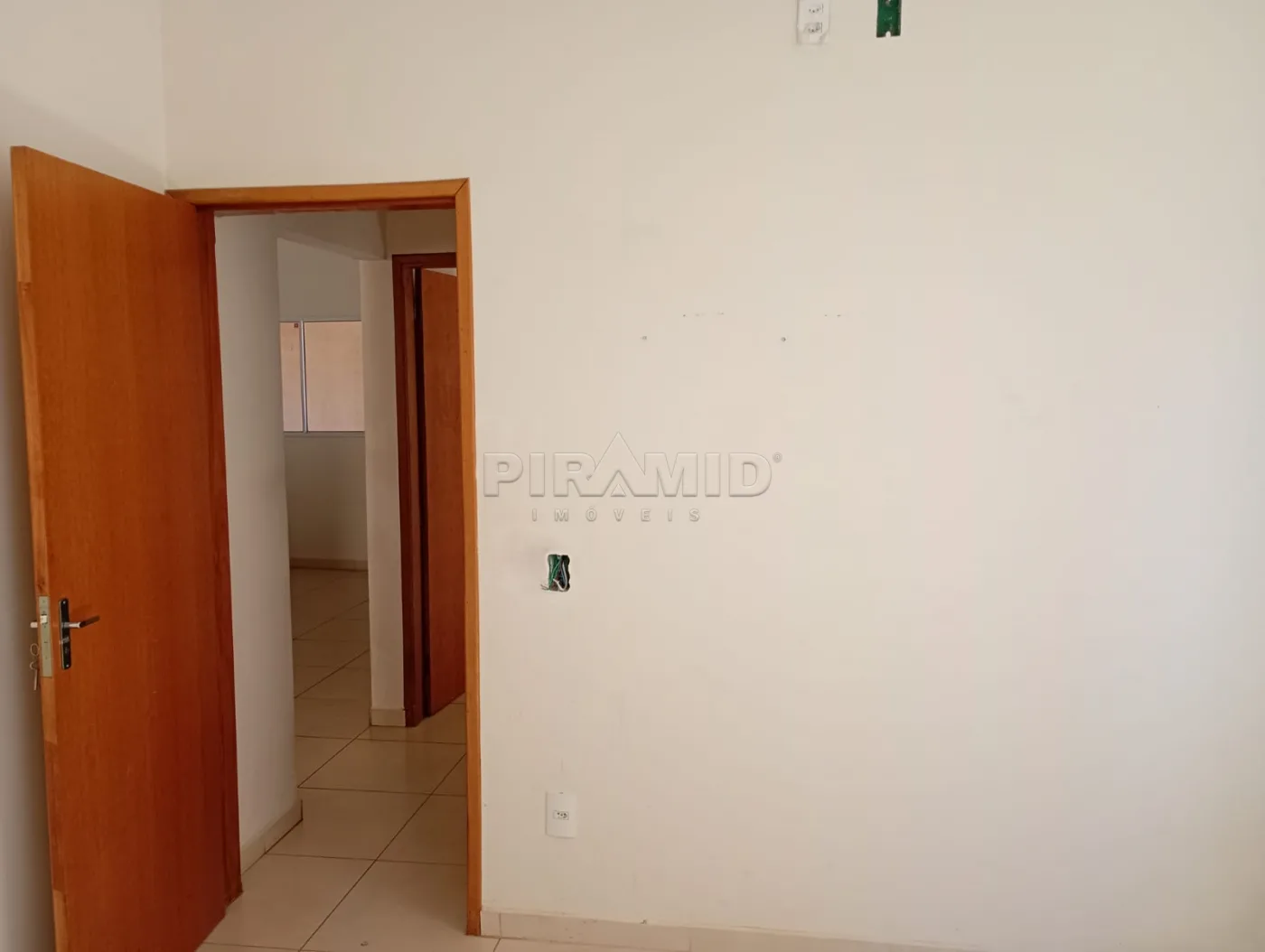 Comprar Casa / Padr&atilde;o em Ribeir&atilde;o Preto R$ 350.000,00 - Foto 17