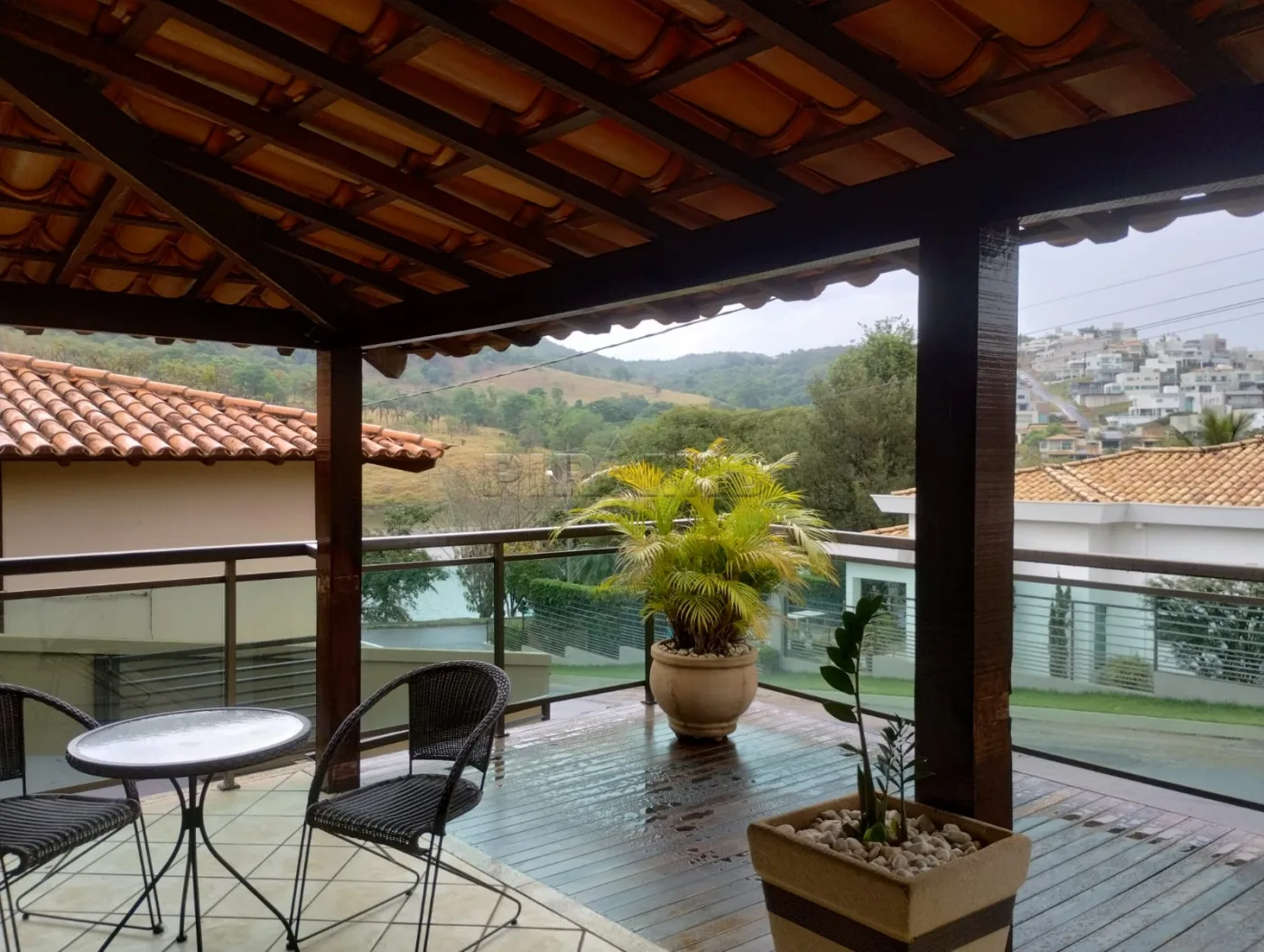 Comprar Casa / Padr&atilde;o em Capit&oacute;lio R$ 950.000,00 - Foto 2