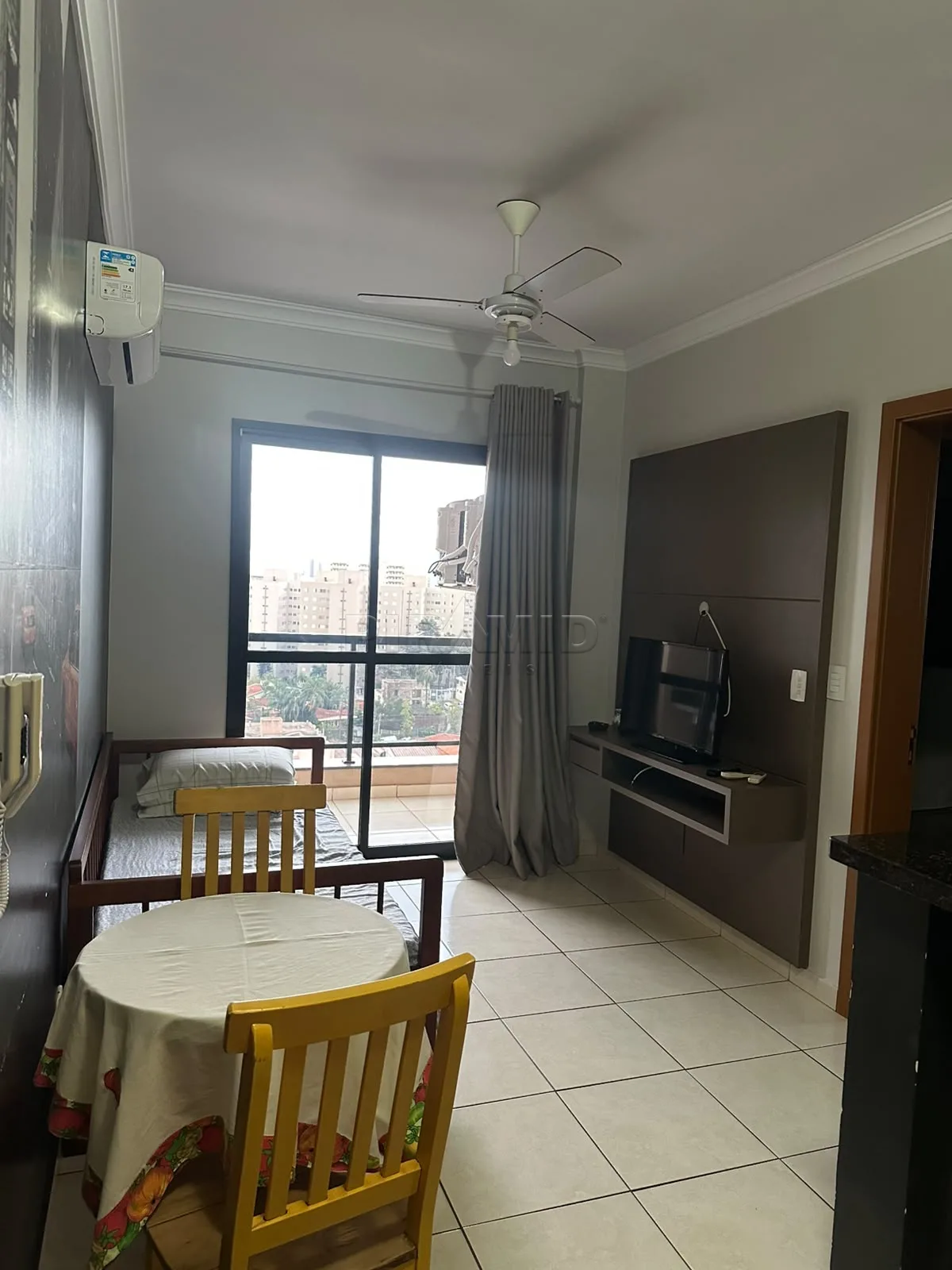 Alugar Apartamento / Padr&atilde;o em Ribeir&atilde;o Preto R$ 1.900,00 - Foto 1