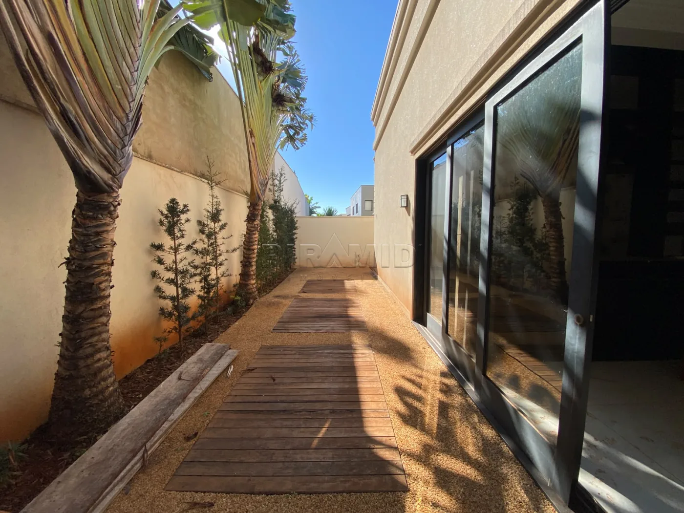 Alugar Casa / Condom&iacute;nio em Ribeir&atilde;o Preto R$ 13.000,00 - Foto 18