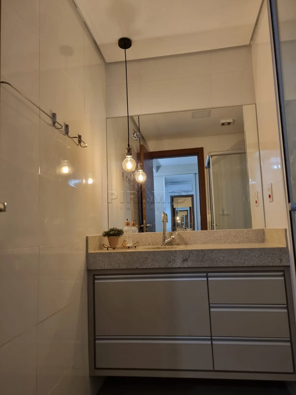 Alugar Apartamento / Padr&atilde;o em Ribeir&atilde;o Preto R$ 2.300,00 - Foto 7
