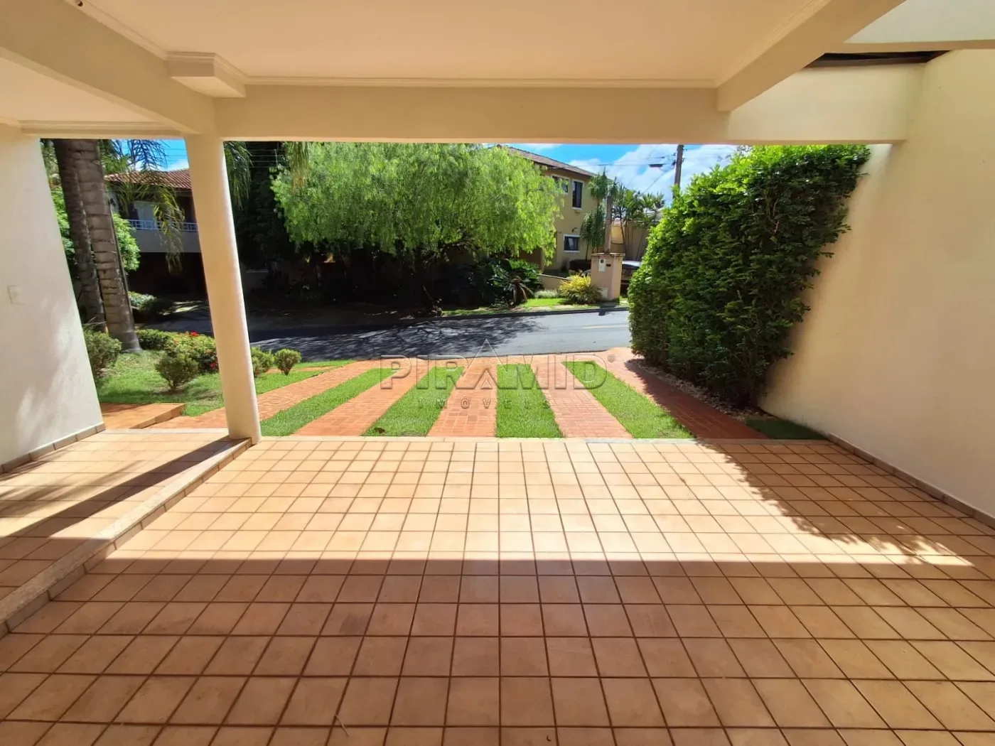 Alugar Casa / Condom&iacute;nio em Bonfim Paulista R$ 5.900,00 - Foto 2