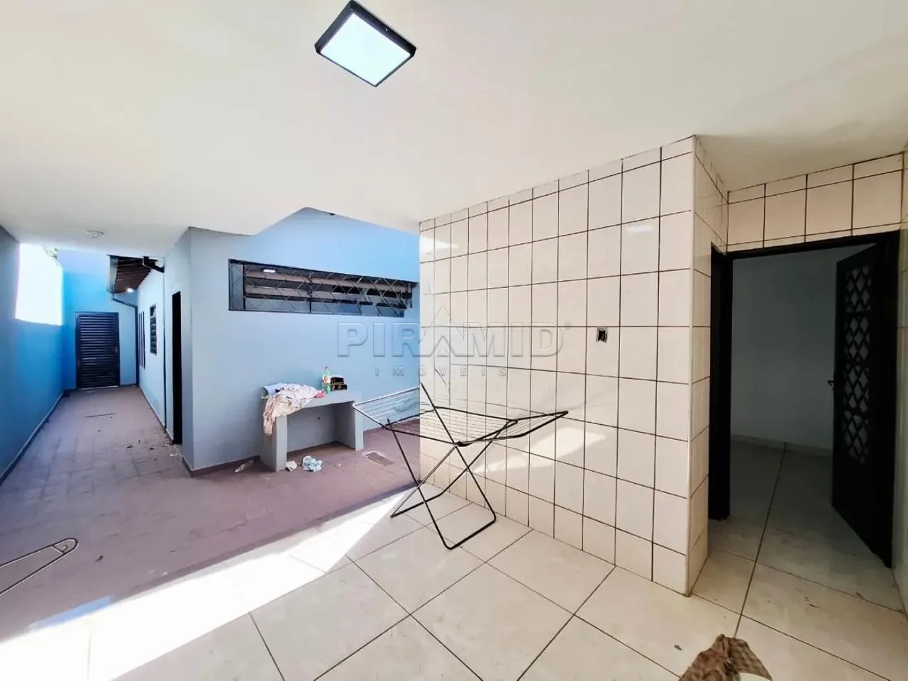 Alugar Casa / Padr&atilde;o em Ribeir&atilde;o Preto R$ 1.800,00 - Foto 16