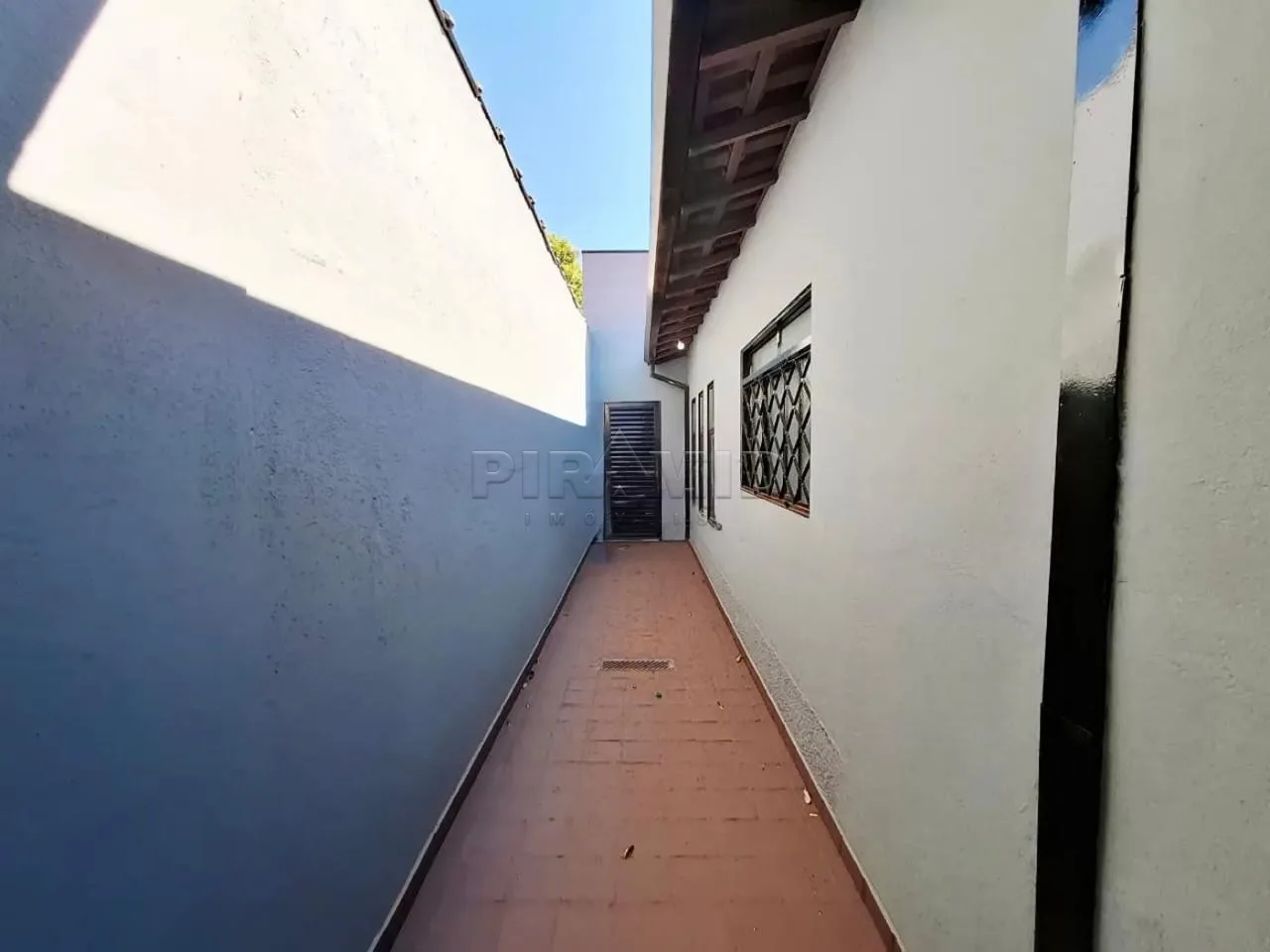 Alugar Casa / Padr&atilde;o em Ribeir&atilde;o Preto R$ 1.800,00 - Foto 20