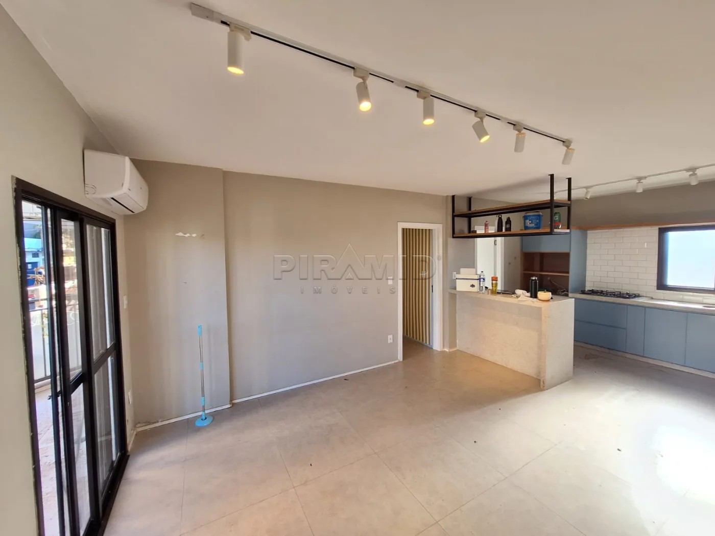 Alugar Apartamento / Padr&atilde;o em Ribeir&atilde;o Preto R$ 2.500,00 - Foto 2
