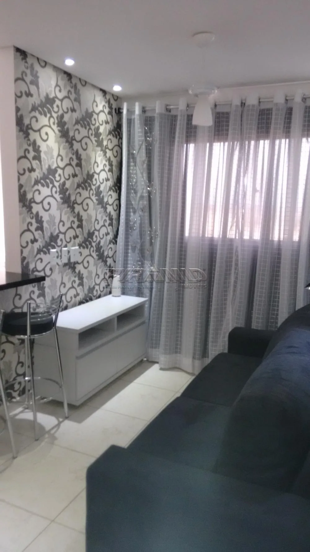 Alugar Apartamento / Padr&atilde;o em Ribeir&atilde;o Preto R$ 1.550,00 - Foto 2