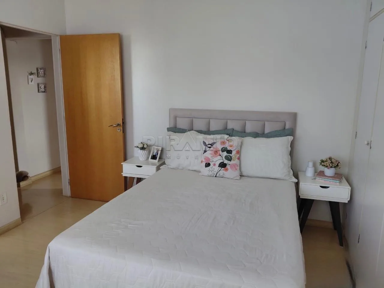 Comprar Apartamento / Padr&atilde;o em Ribeir&atilde;o Preto R$ 320.000,00 - Foto 14