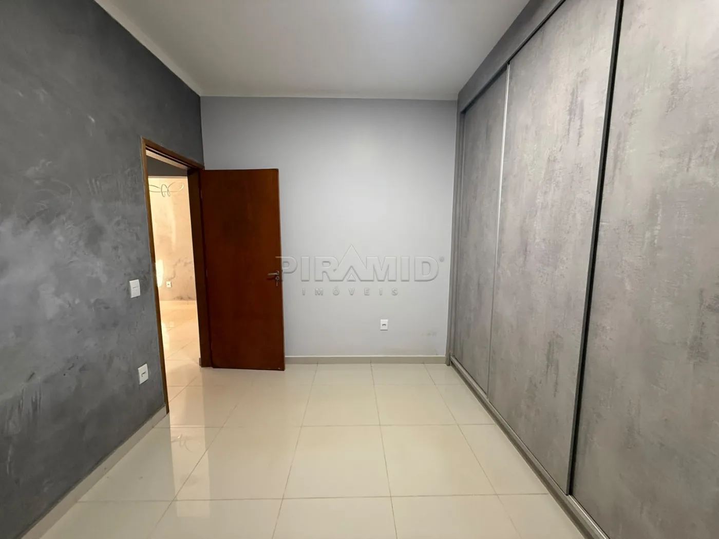 Comprar Casa / Padr&atilde;o em Ribeir&atilde;o Preto R$ 479.000,00 - Foto 17
