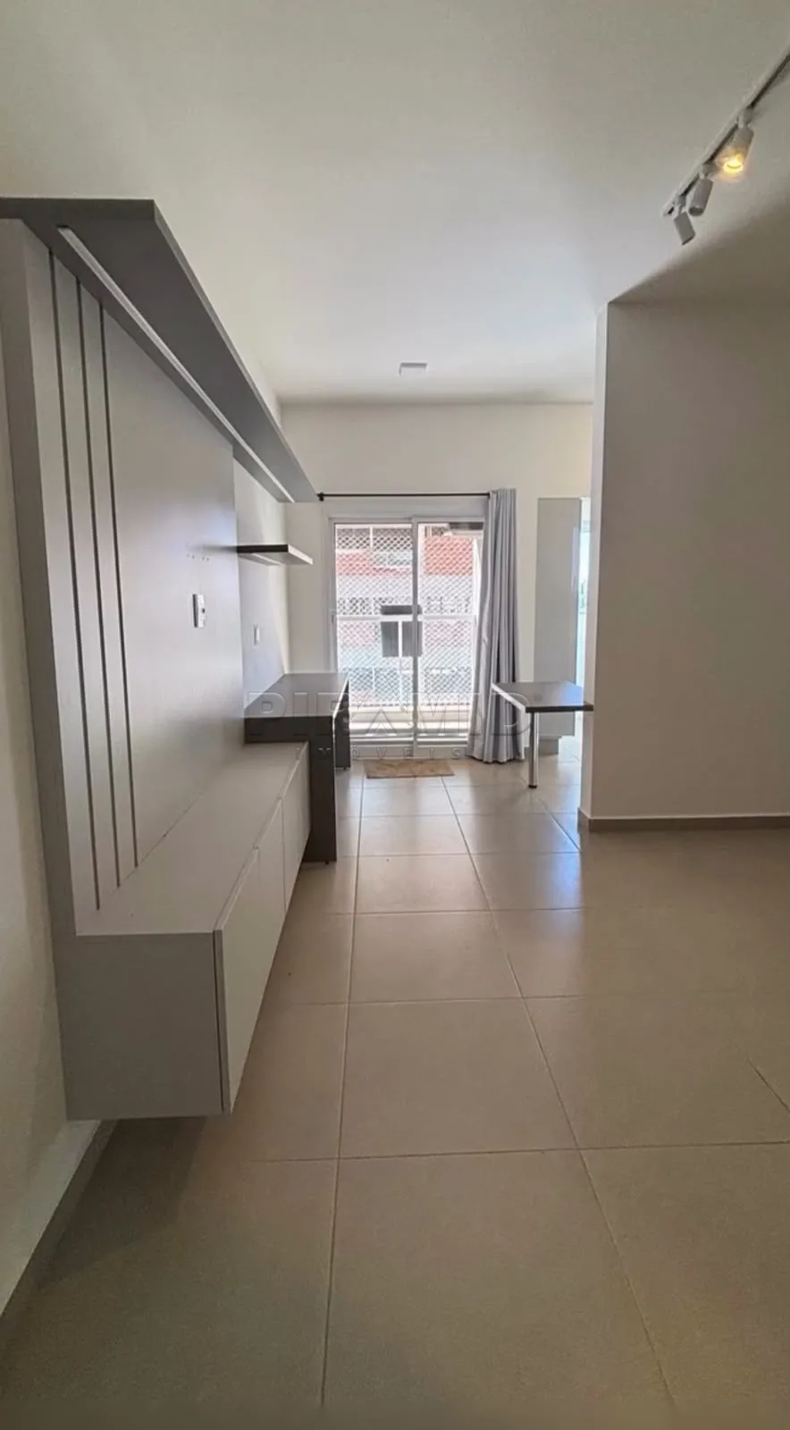Alugar Apartamento / Padr&atilde;o em Ribeir&atilde;o Preto R$ 2.350,00 - Foto 1
