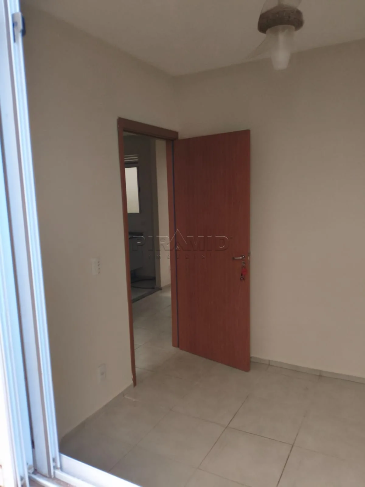 Comprar Apartamento / Padr&atilde;o em Ribeir&atilde;o Preto R$ 225.000,00 - Foto 2