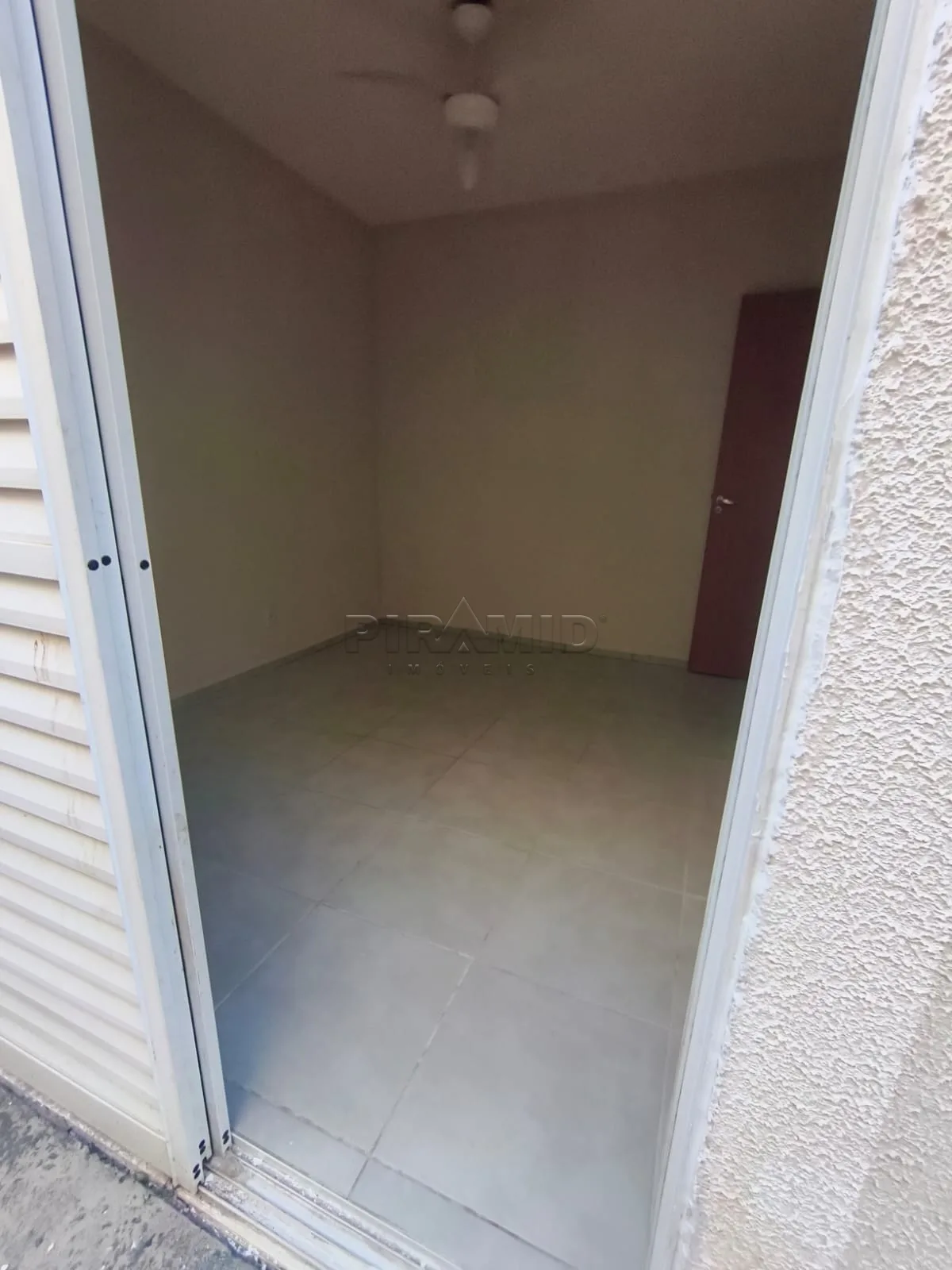 Comprar Apartamento / Padr&atilde;o em Ribeir&atilde;o Preto R$ 225.000,00 - Foto 5
