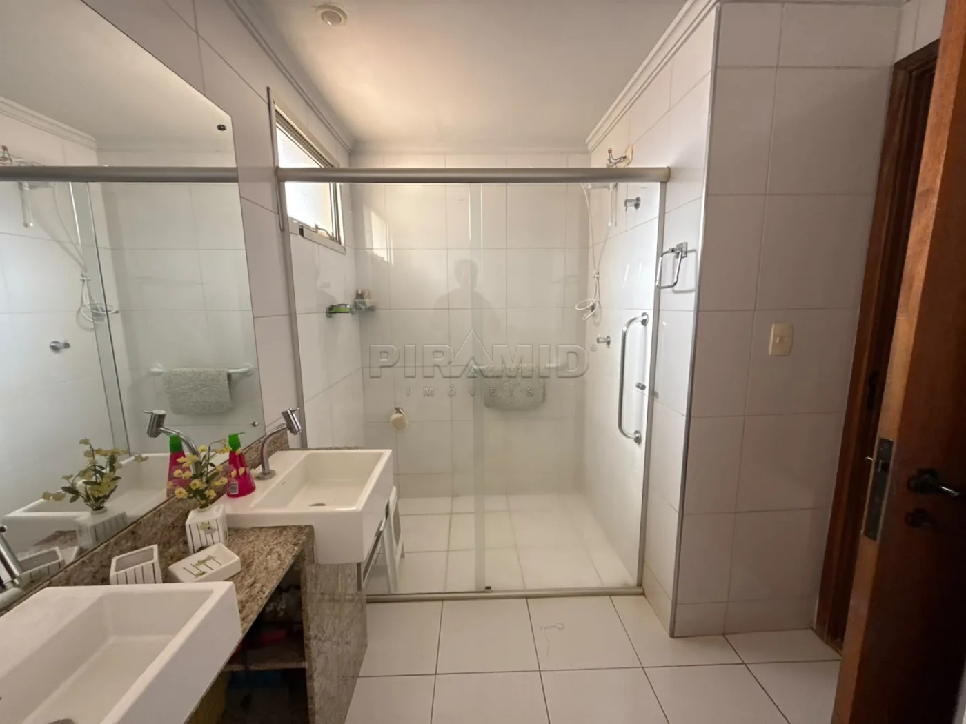 Alugar Apartamento / Padr&atilde;o em Ribeir&atilde;o Preto R$ 2.800,00 - Foto 18