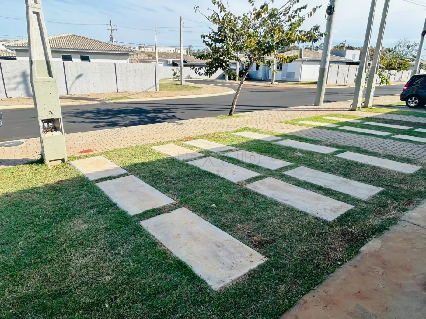 Comprar Casa / Condom&iacute;nio em Ribeir&atilde;o Preto R$ 299.000,00 - Foto 1