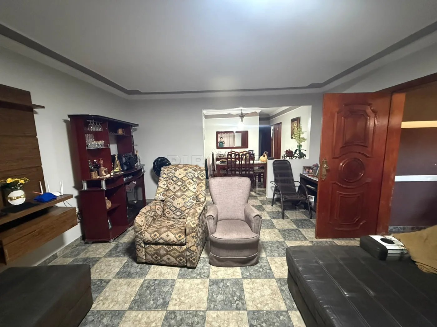 Alugar Casa / Padr&atilde;o em Ribeir&atilde;o Preto R$ 2.500,00 - Foto 2