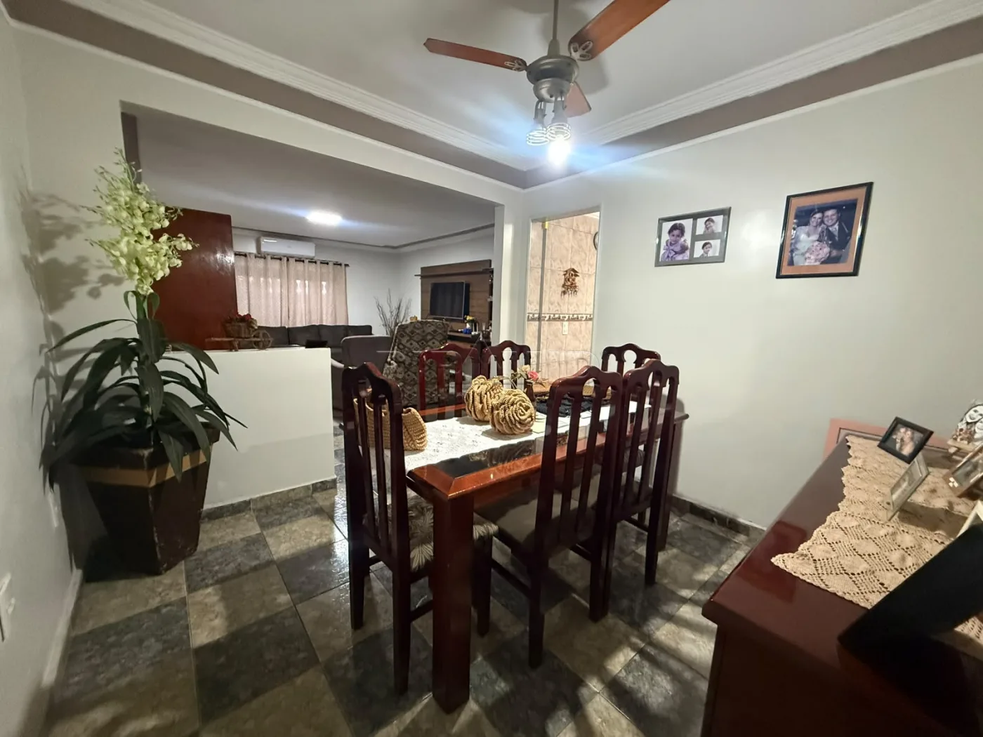 Alugar Casa / Padr&atilde;o em Ribeir&atilde;o Preto R$ 2.500,00 - Foto 4