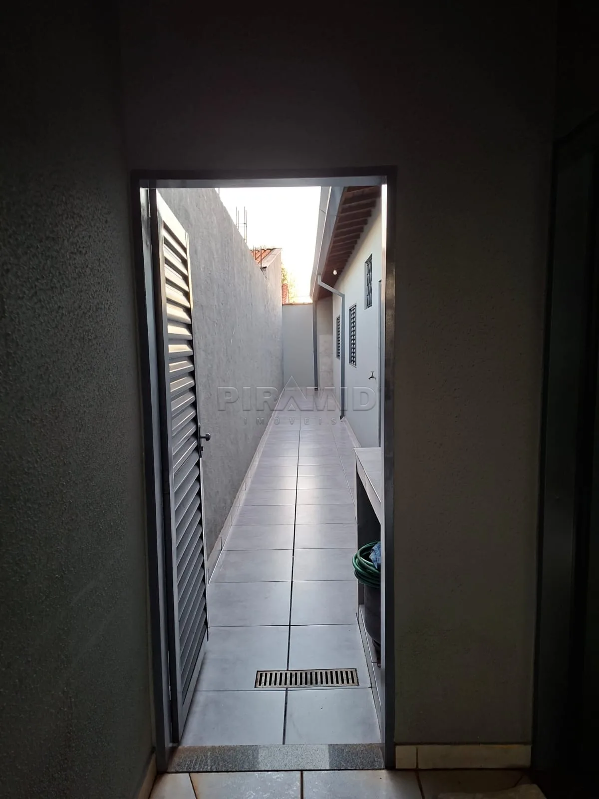 Comprar Casa / Padr&atilde;o em Ribeir&atilde;o Preto R$ 270.000,00 - Foto 11