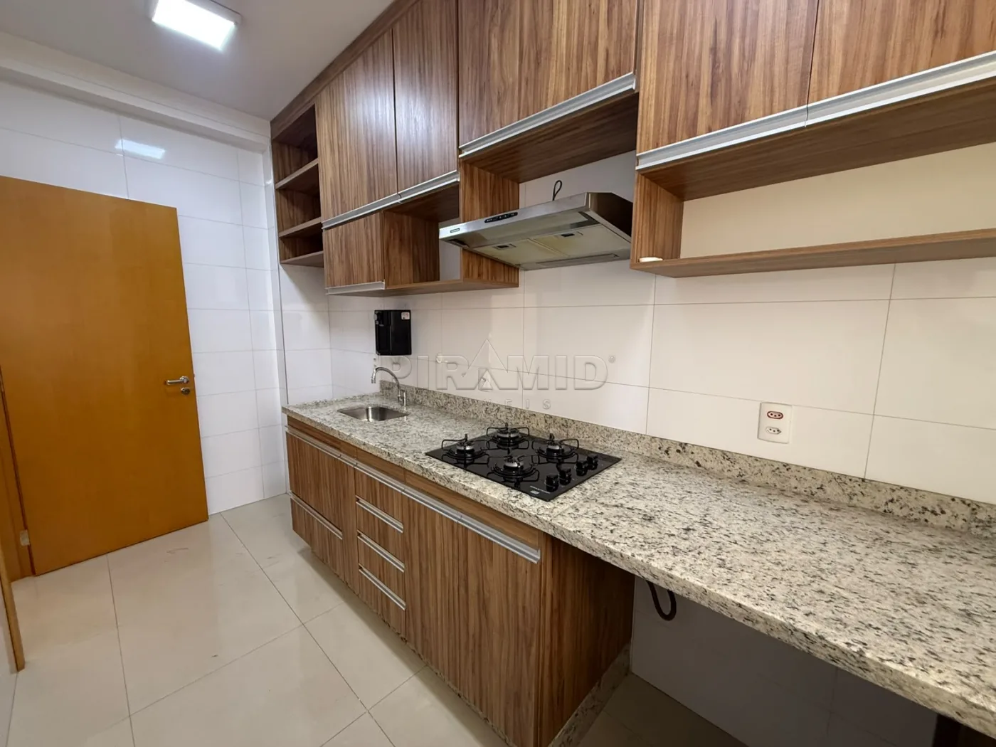 Alugar Apartamento / Padr&atilde;o em Ribeir&atilde;o Preto R$ 2.800,00 - Foto 10