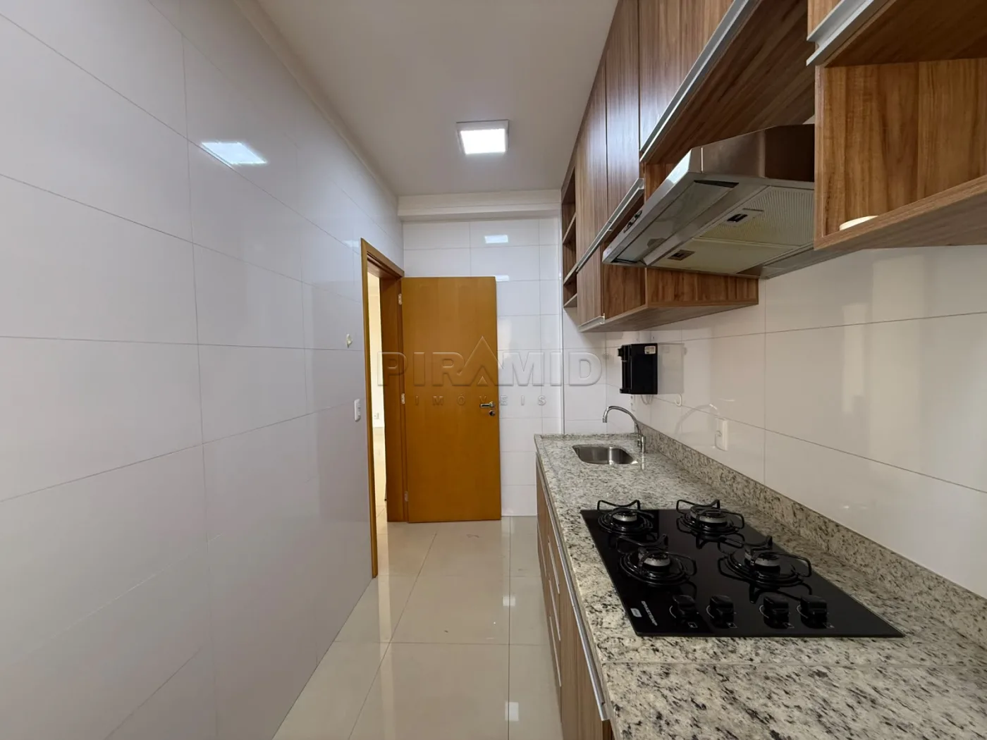Alugar Apartamento / Padr&atilde;o em Ribeir&atilde;o Preto R$ 2.800,00 - Foto 12