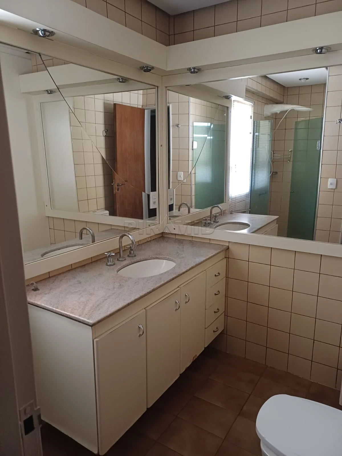 Alugar Apartamento / Padr&atilde;o em Ribeir&atilde;o Preto R$ 1.650,00 - Foto 8