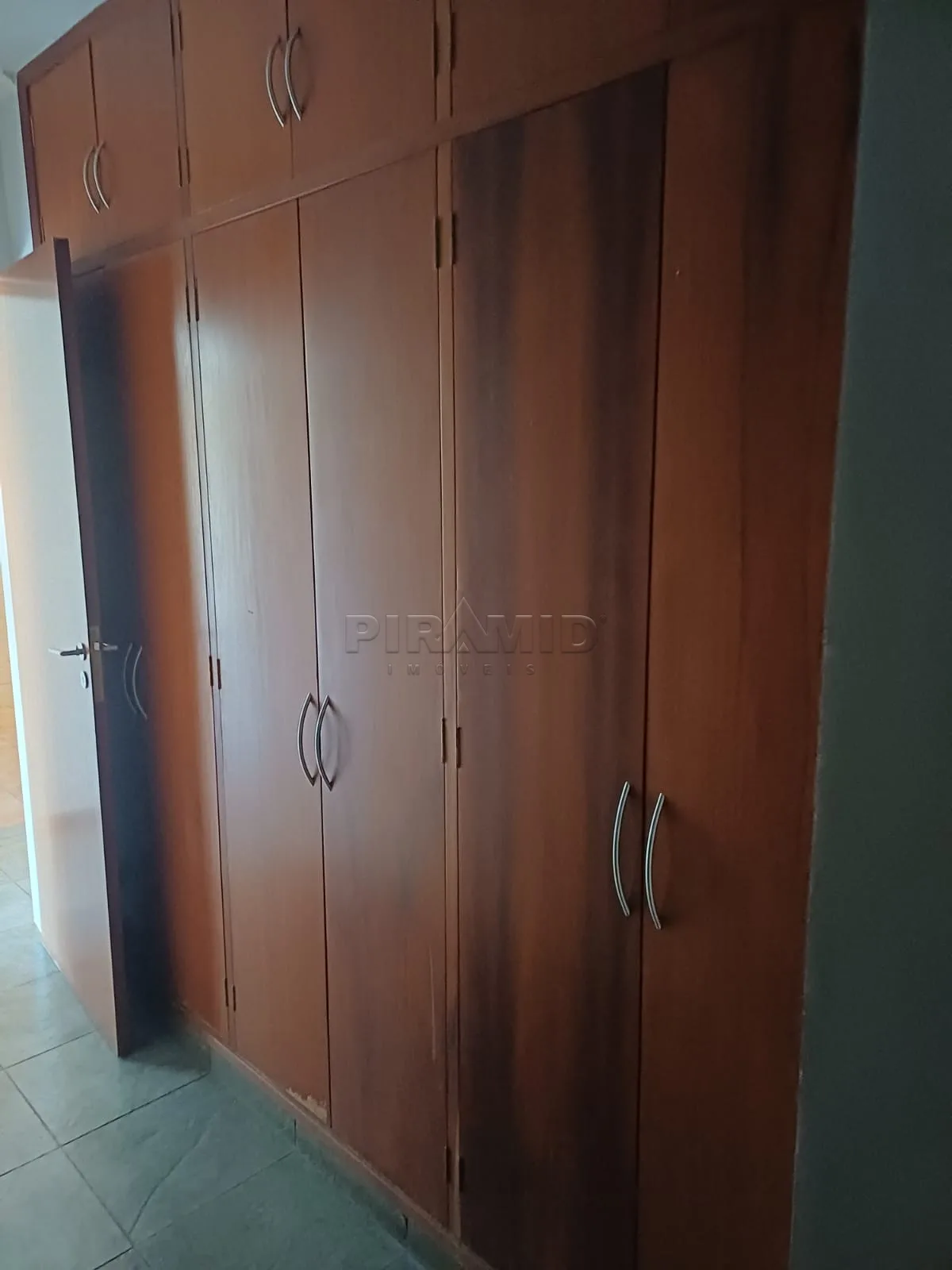 Alugar Apartamento / Padr&atilde;o em Ribeir&atilde;o Preto R$ 1.650,00 - Foto 13