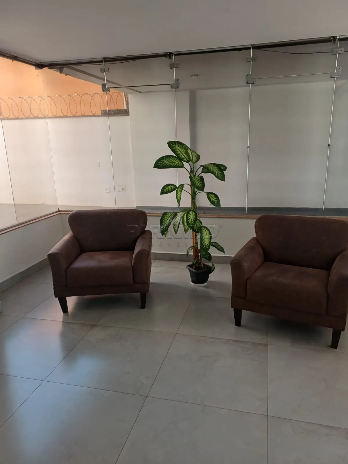 Alugar Apartamento / Padr&atilde;o em Ribeir&atilde;o Preto R$ 1.650,00 - Foto 16