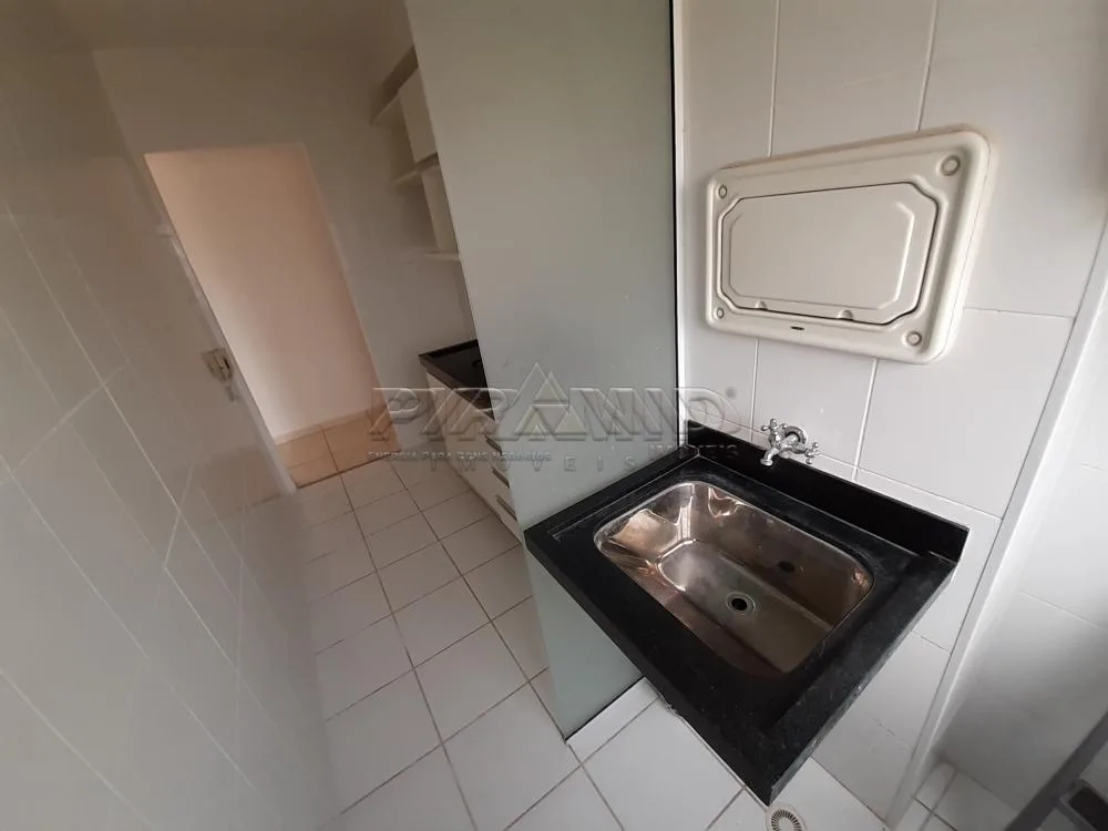 Alugar Apartamento / Padr&atilde;o em Ribeir&atilde;o Preto R$ 1.080,00 - Foto 1