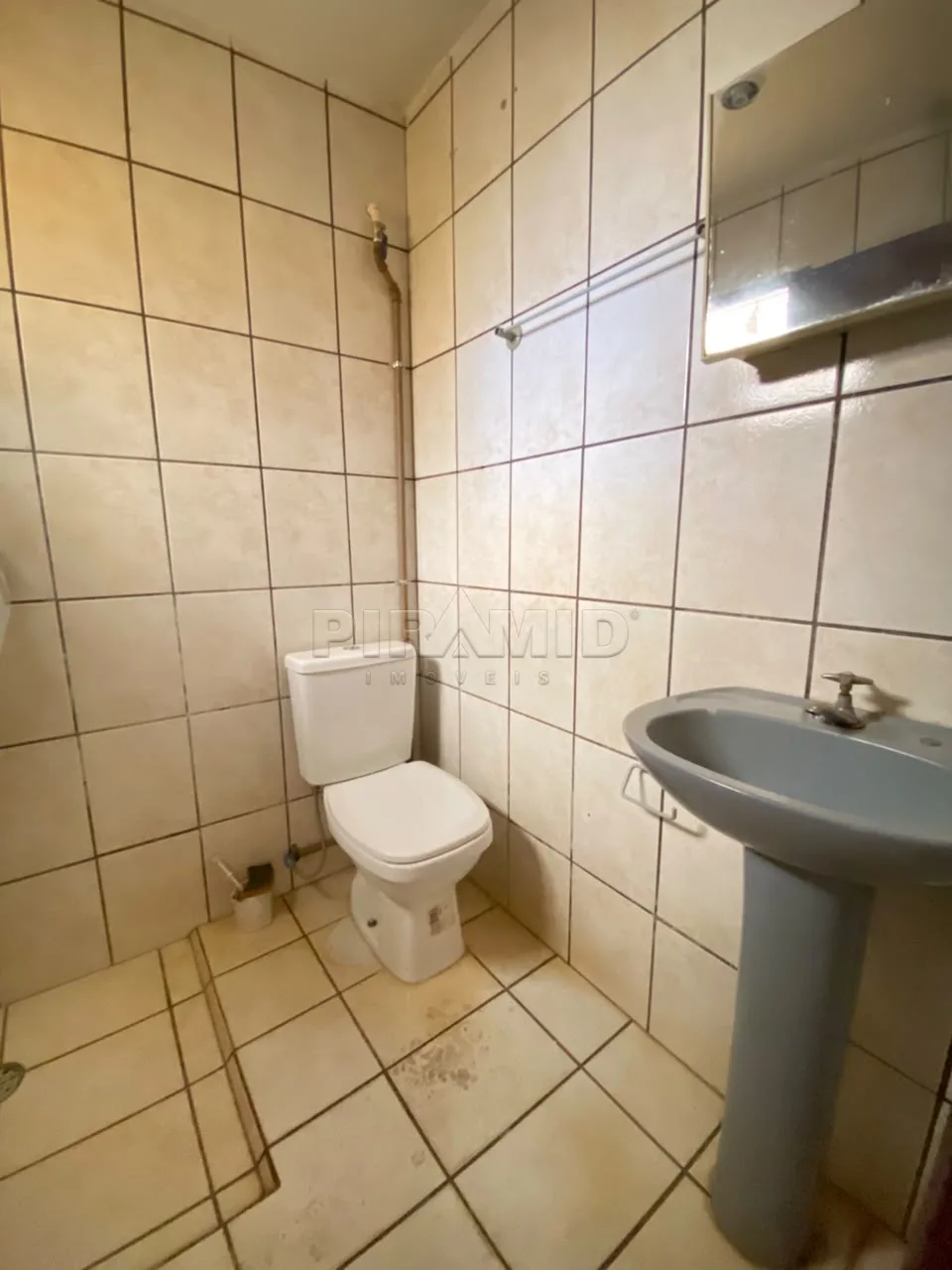 Alugar Casa / Padr&atilde;o em Ribeir&atilde;o Preto R$ 1.190,00 - Foto 8