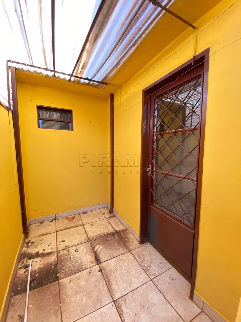 Alugar Casa / Padr&atilde;o em Ribeir&atilde;o Preto R$ 1.190,00 - Foto 9