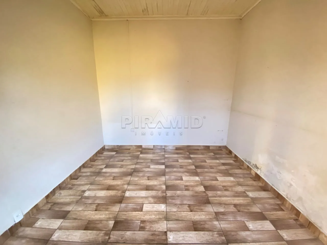 Alugar Casa / Padr&atilde;o em Ribeir&atilde;o Preto R$ 1.100,00 - Foto 5
