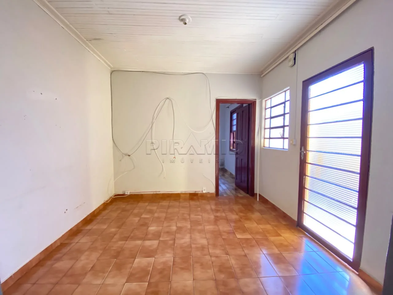 Alugar Casa / Padr&atilde;o em Ribeir&atilde;o Preto R$ 1.100,00 - Foto 6