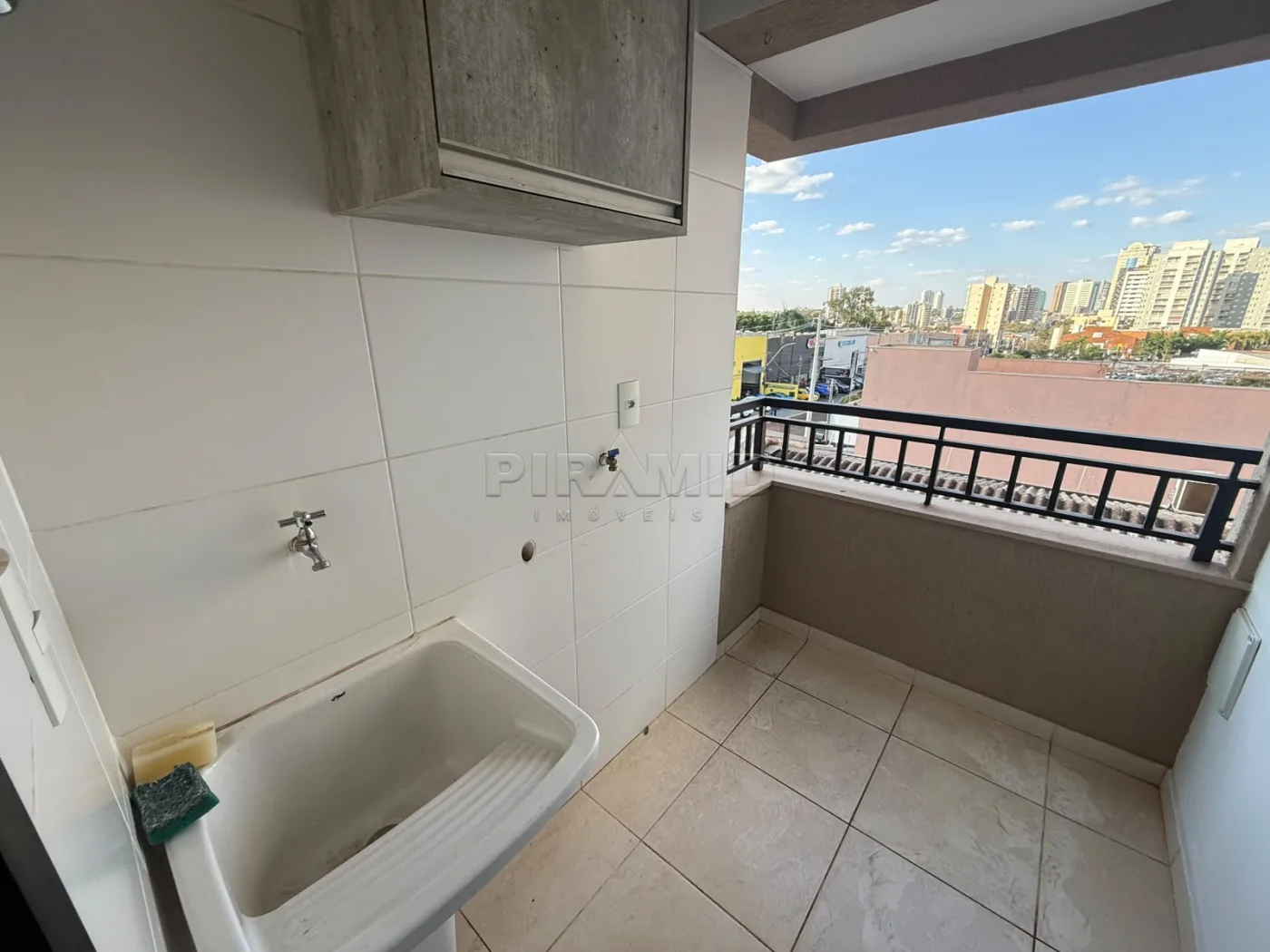 Alugar Apartamento / Padr&atilde;o em Ribeir&atilde;o Preto R$ 1.800,00 - Foto 9