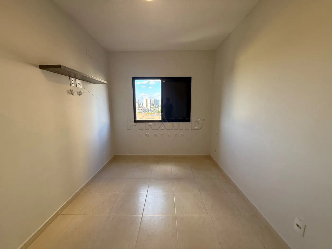 Alugar Apartamento / Padr&atilde;o em Ribeir&atilde;o Preto R$ 1.800,00 - Foto 11
