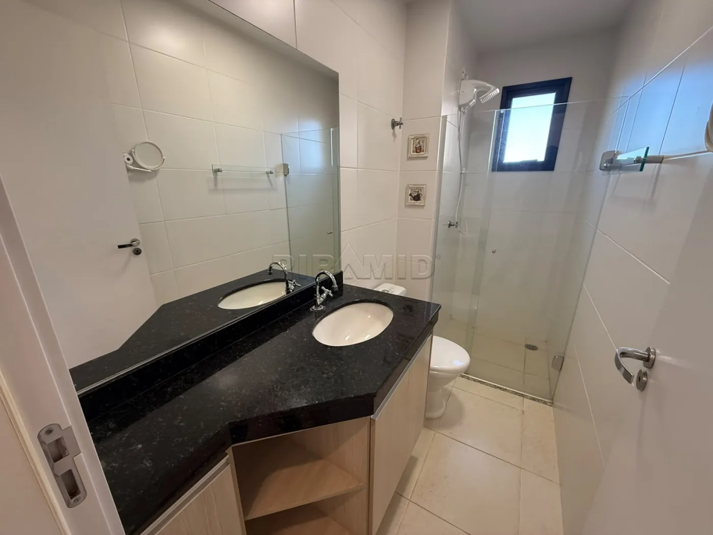 Alugar Apartamento / Padr&atilde;o em Ribeir&atilde;o Preto R$ 1.800,00 - Foto 12