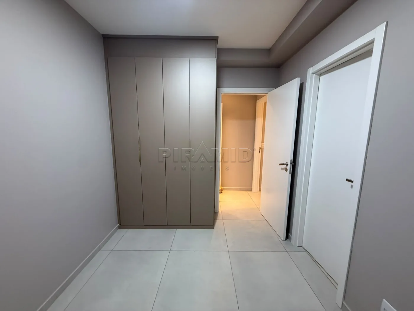 Alugar Apartamento / Padr&atilde;o em Ribeir&atilde;o Preto R$ 6.400,00 - Foto 16