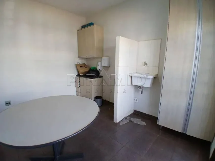 Alugar Comercial / Casa em Ribeir&atilde;o Preto R$ 5.000,00 - Foto 16