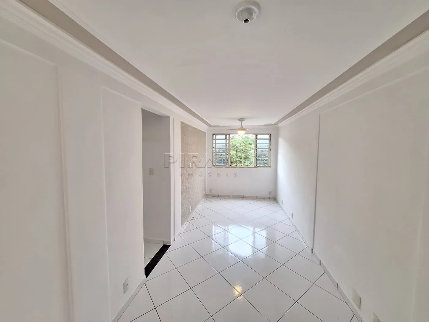Alugar Apartamento / Padr&atilde;o em Ribeir&atilde;o Preto R$ 1.500,00 - Foto 1