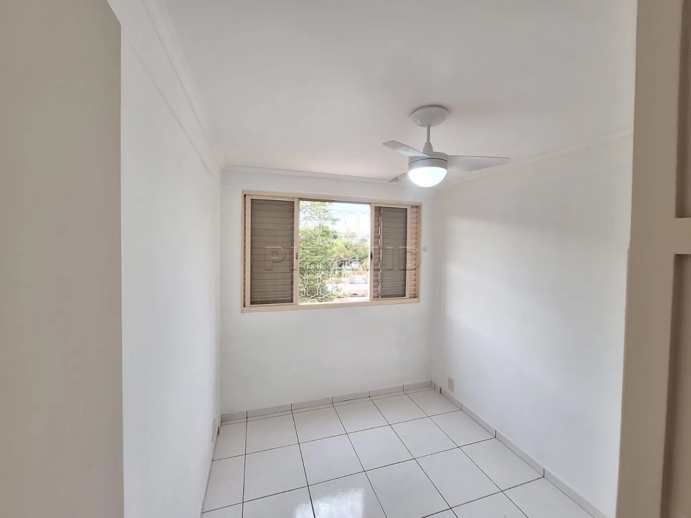 Alugar Apartamento / Padr&atilde;o em Ribeir&atilde;o Preto R$ 1.500,00 - Foto 3