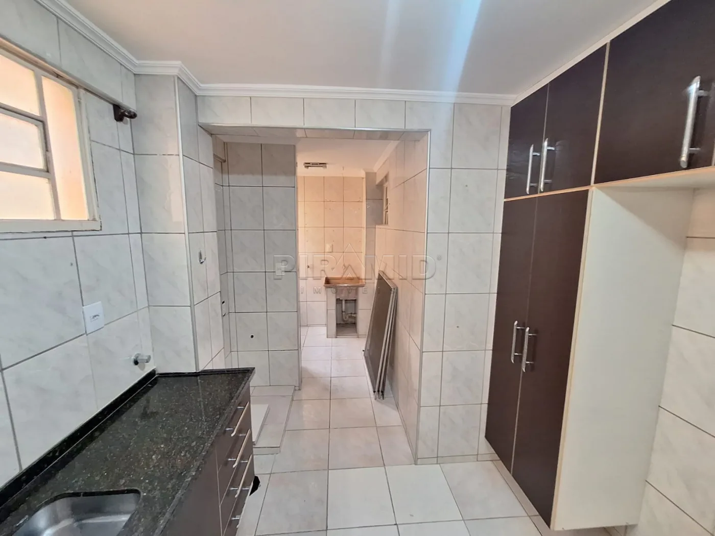 Alugar Apartamento / Padr&atilde;o em Ribeir&atilde;o Preto R$ 1.500,00 - Foto 13