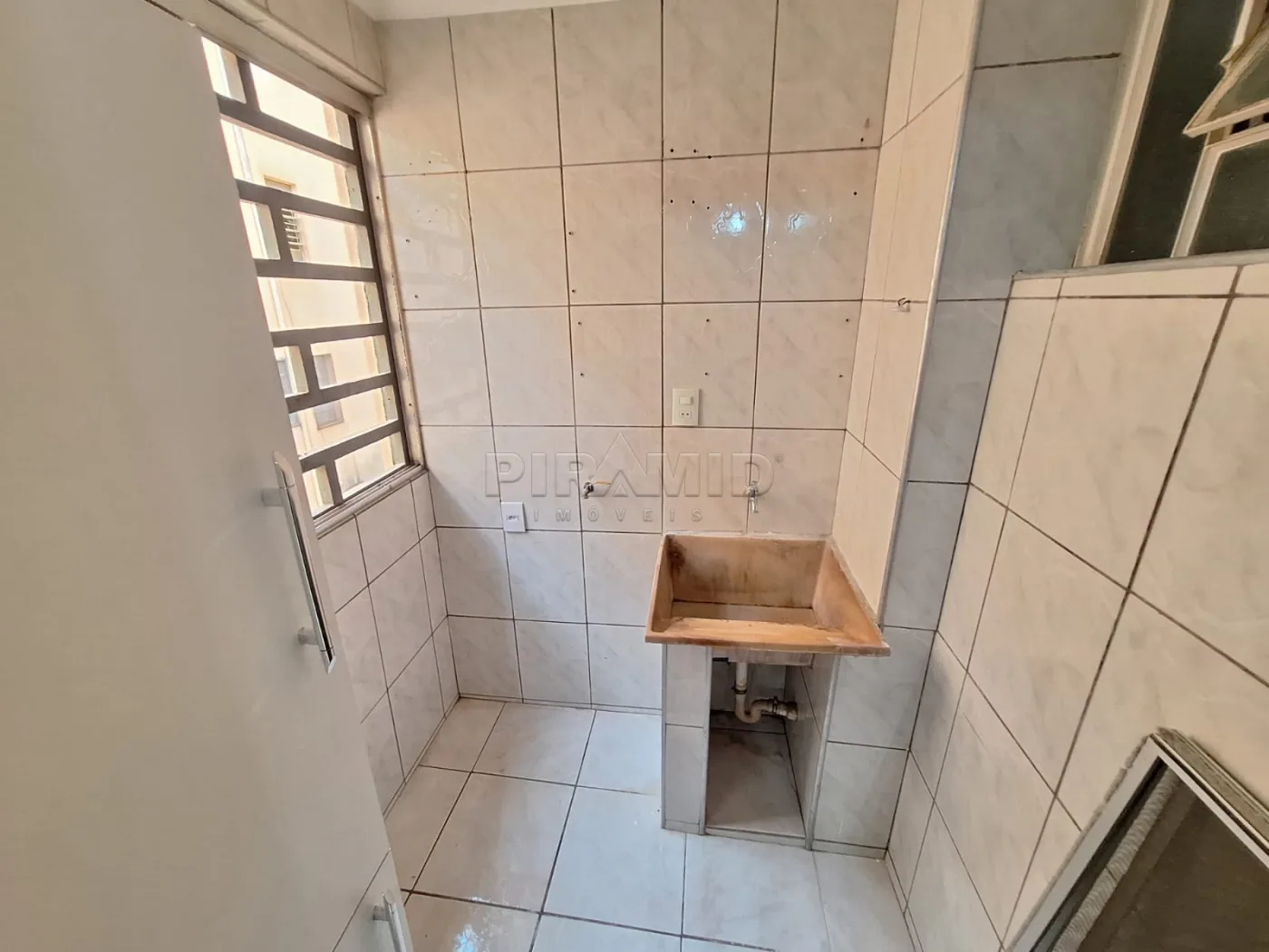 Alugar Apartamento / Padr&atilde;o em Ribeir&atilde;o Preto R$ 1.500,00 - Foto 16