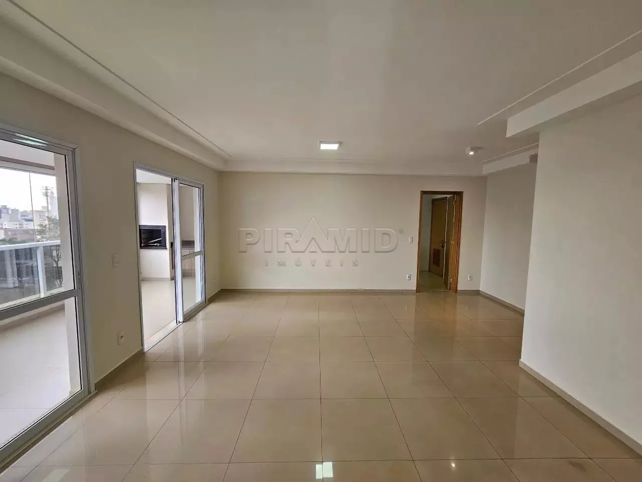 Alugar Apartamento / Padr&atilde;o em Ribeir&atilde;o Preto R$ 5.500,00 - Foto 1