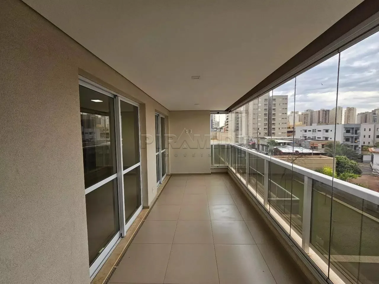 Alugar Apartamento / Padr&atilde;o em Ribeir&atilde;o Preto R$ 5.500,00 - Foto 4