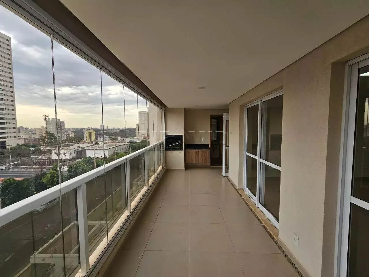 Alugar Apartamento / Padr&atilde;o em Ribeir&atilde;o Preto R$ 5.500,00 - Foto 5