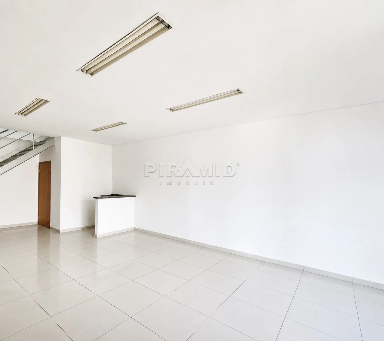 Alugar Comercial / Ponto Comercial em Ribeir&atilde;o Preto R$ 2.000,00 - Foto 3