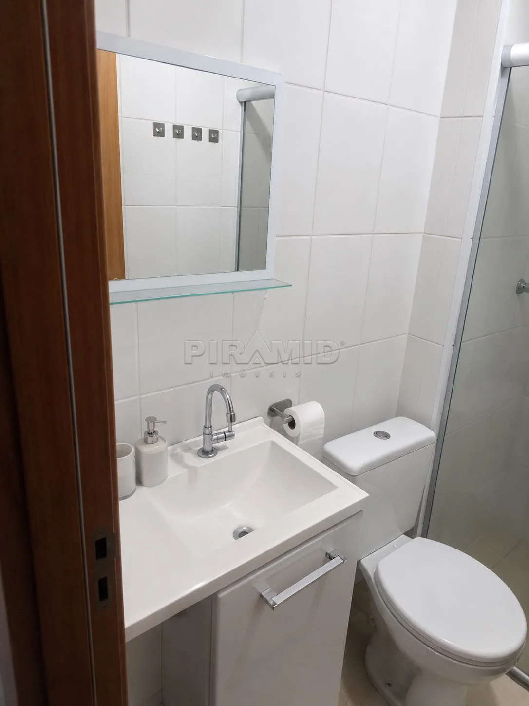 Alugar Apartamento / Padr&atilde;o em Ribeir&atilde;o Preto R$ 1.100,00 - Foto 10